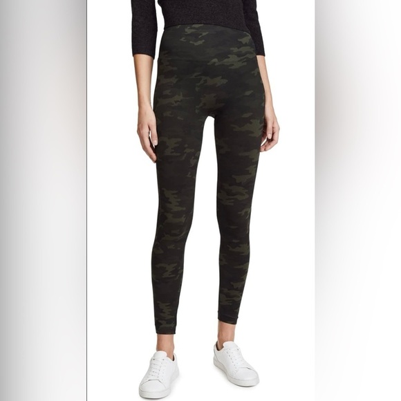 Spanx Look at Me Now Seamless Camo Print Leggings - Picture 1 of 4